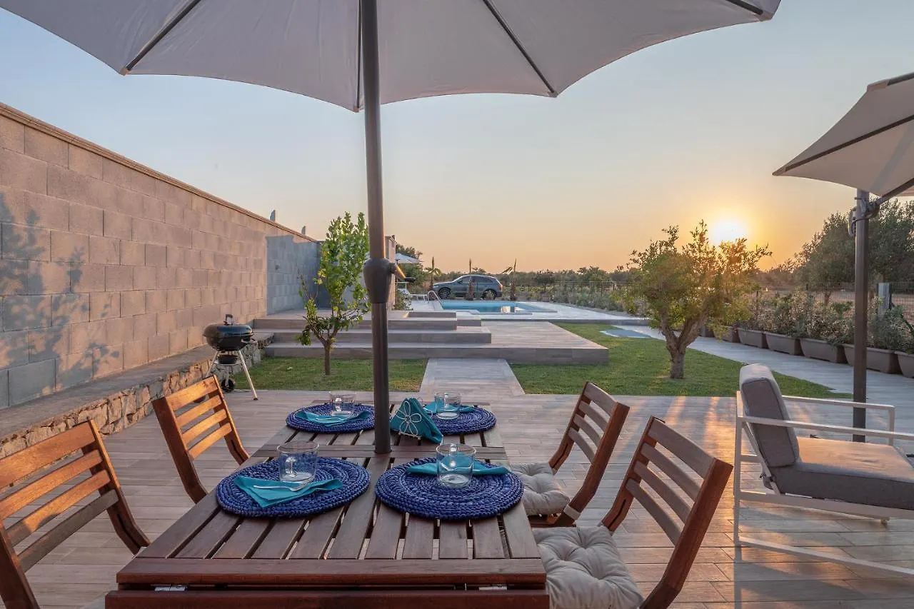 Villa Saint Laurent Noto 0*,  Italy